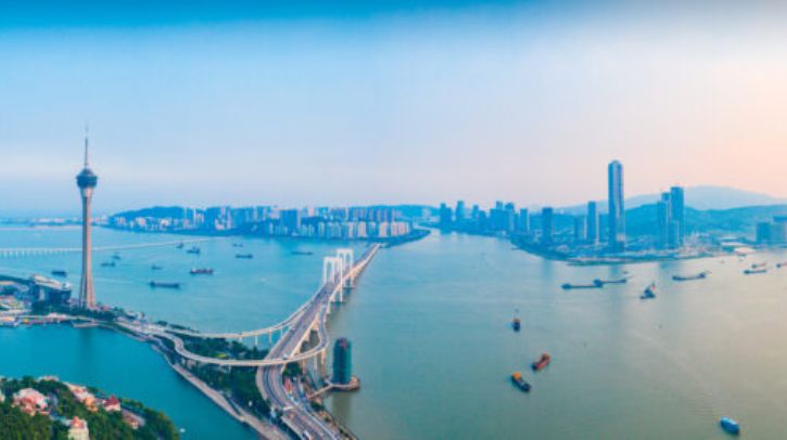 Autonomous vehicles begin testing on public roads in Hengqin