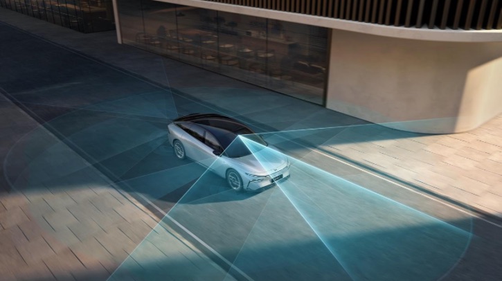 Xpeng unveils P7+ AI-defined electric sedan Xpeng unveils P7+ AI-defined electric sedan