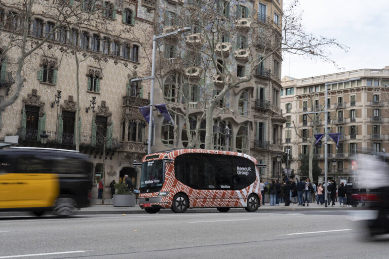 WeRide and Renault Group carry out autonomous shuttle trial in Spain WeRide and Renault Group carry out autonomous shuttle trial in Spain