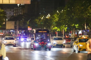 WeRide launches paid commercial Level 4 robobus service in central Guangzhou
