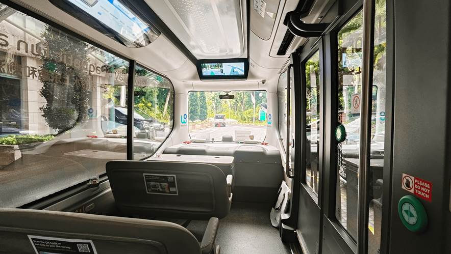Fully driverless WeRide Robobus service begins in Singapore.