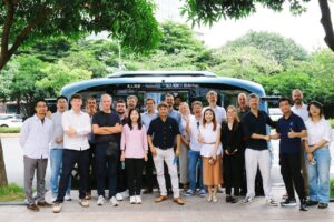 European delegation of transport professionals, including De Lijn, Espaces-Mobilités, Bruxelles mobilité, and TEC, experienced the Robobus during a visit to WeRide's Guangzhou office.