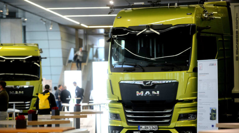 TÜV Süd validates safety simulation in autonomous truck project.