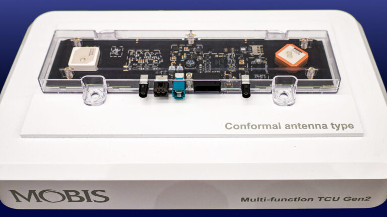 Hyundai Mobis develops 5G antenna-integrated telematics solution.