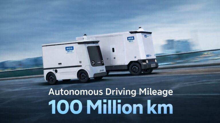 Neolix autonomous robovans driving along a highway with the testing achievement written in text across the image.