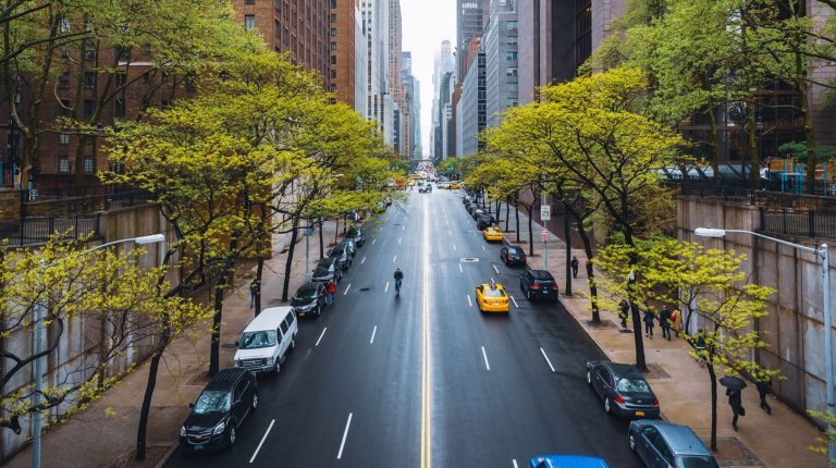 FocalPoint and STMicroelectronics partner to improve GNSS accuracy Image of an urban canyon in a city.