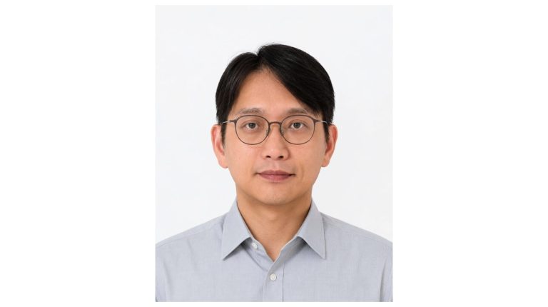 Junghyun Kwon appointed executive VP and head of the Autonomous Driving Development Center at Hyundai Headshot of Junghyun Kwon against a white background.